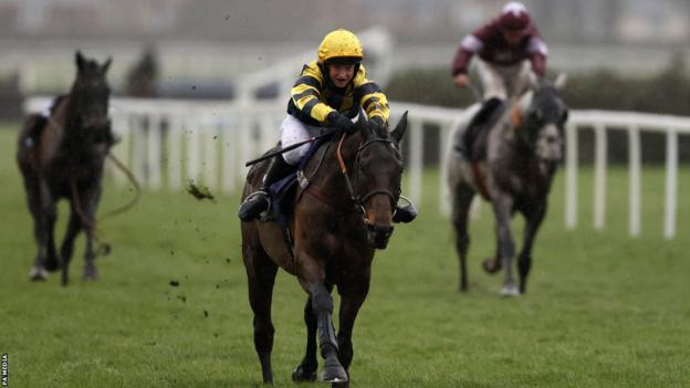 Chambard ridden by Lucy Turner