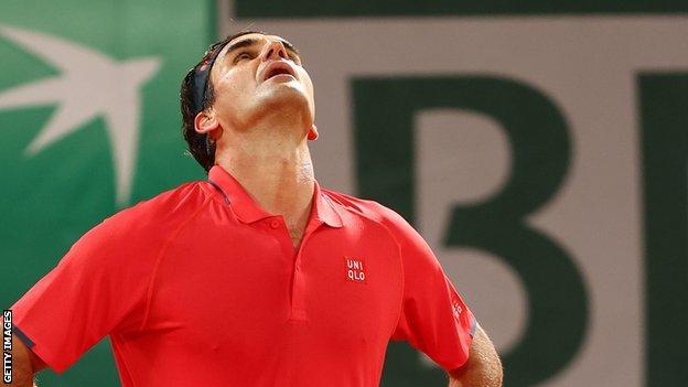 French Open 2021 Roger Federer Could Pull Out Of Roland Garros Tournament Bbc Sport