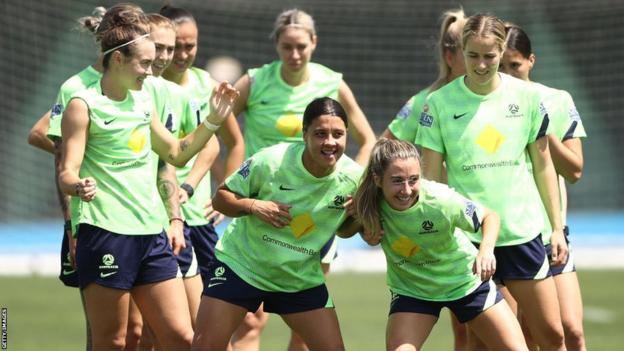 Clare Wheeler and Sam Kerr in training