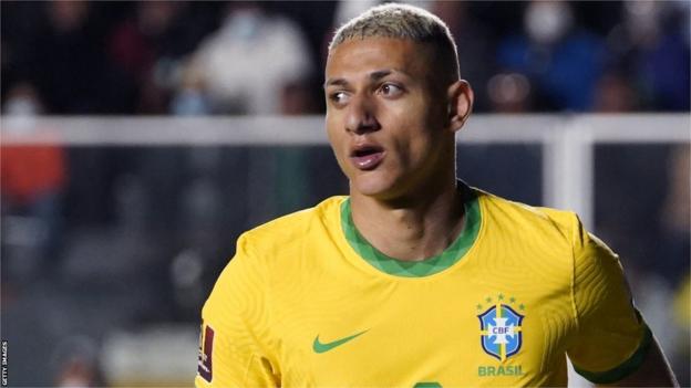 Richarlison to seek psychological help after tears in Brazil