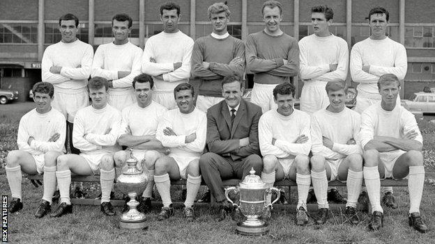 The Leeds team that won the Division Two title in 1963-64