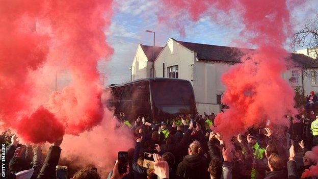 Liverpool smoke