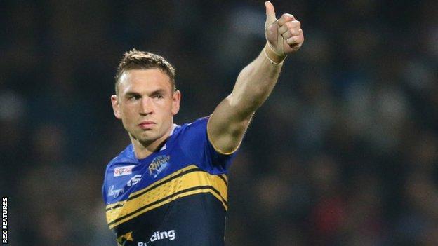 Kevin Sinfield in action for Leeds Rhinos