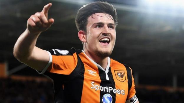 Harry Maguire: Hull City defender puts contract talks on hold - BBC Sport