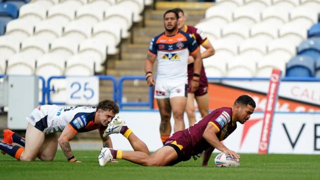 Huddersfield Giants beat Castleford Tigers amid video controversy, Huddersfield Giants