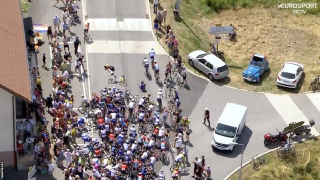 An overhead presumption    of the Tour de France crash