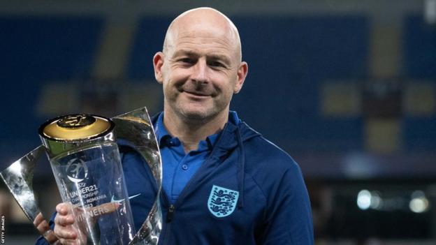 Lee Carsley poses with the European Championship trophy