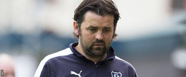 Dundee manager Paul Hartley