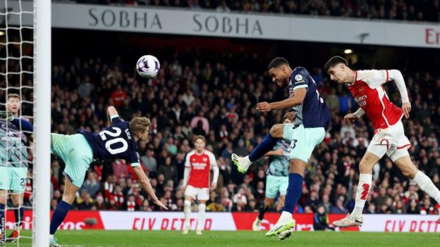 Kai Havertz heads in Arsenal's winner