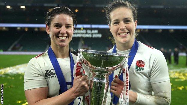 Sarah Hunter and Emily Scarratt with the Women's Six Nations trophy
