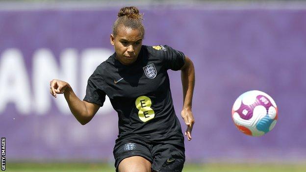 Nikita Parris relishing 'massive opportunity' to showcase women's football