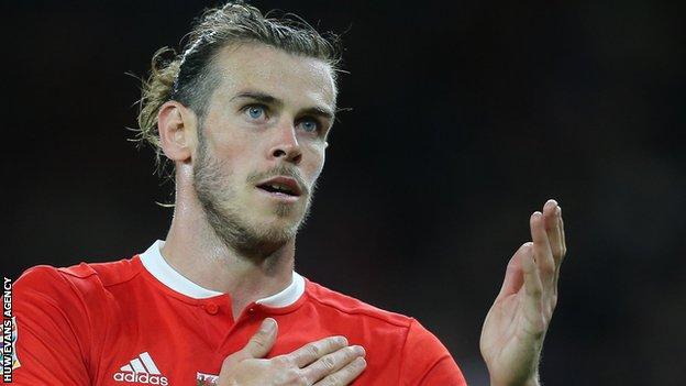 Gareth Bale makes a point