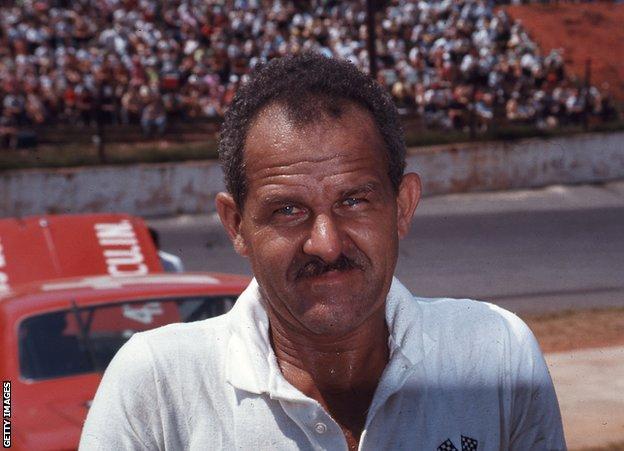 Wendell Scott im Jahr 1968 abgebildet