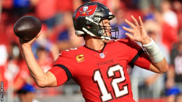 Super Bowl 2021: Tom Brady wins seventh title as Tampa Bay Buccaneers beat  Kansas City Chiefs - BBC Sport