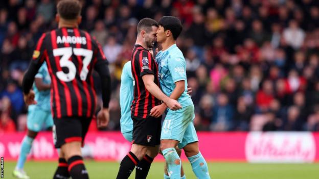 Lewis Cook's challenge on Hwang Hee-Chan