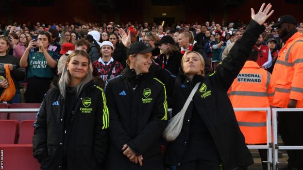 Laura Wienroither, Vivianne Miedema and Leah Williamson at the Emirates Stadium for Arsenal's victory over Aston Villa
