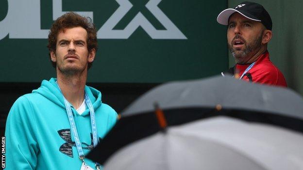 Andy Murray and coach Jamie Delgado at the French Open