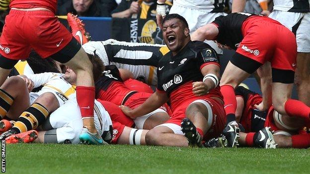 Mako Vunipola celebrates as Wasps are awarded a penalty try