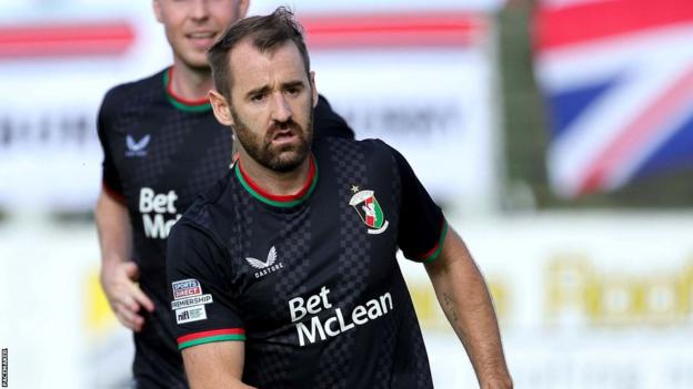 Glentoran winger Niall McGinn