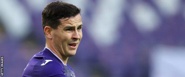Cullen made 30 appearances during his first season with Anderlecht
