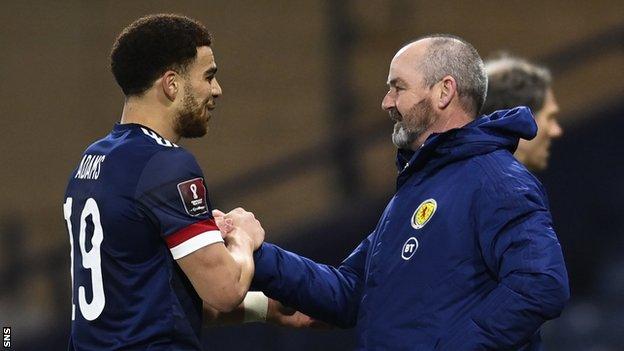 Clark and Shankland in Scotland squad - BBC Sport