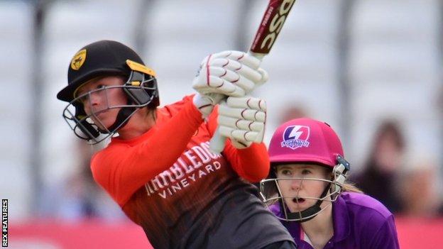 Danni Wyatt batting for Southern Vipers