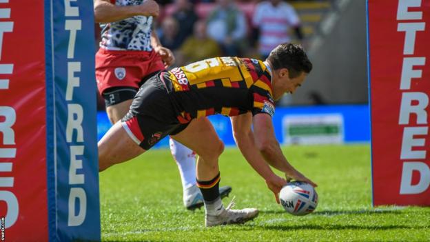 Brodie Croft scored a superb try for Salford