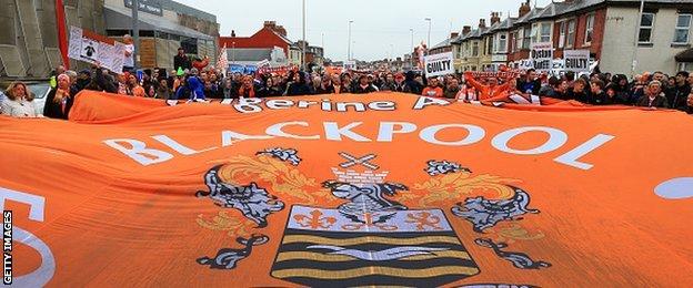 Blackpool fans protest march