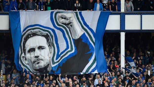 Frank Lampard banner at Goodison Park