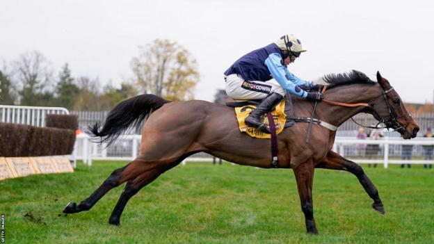 Edwardstone en route to winning the 2022 Tingle Creek Chase