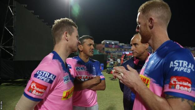 Steve Smith and Ben Stokes talk  to Manoj Badale afeer an Indian Premier League game