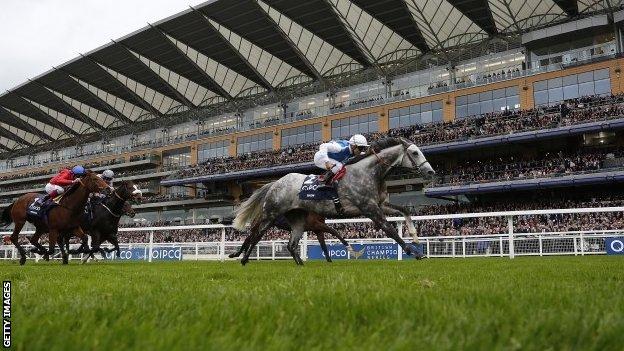 Solow wins Queen Elizabeth II Stakes at Ascot
