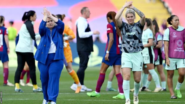 Emma Hayes and Millie Bright observe pinch Chelsea fans