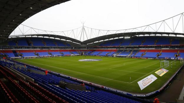 Bolton Wanderers set up emergency food bank to help staff after wages go unpaid 1 106952247 gettyimages 897601794 1