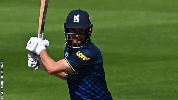 One-Day Cup: Somerset beaten by Surrey