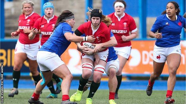 Six Nations Wales Women Suffer Heavy Defeat Against France c Sport