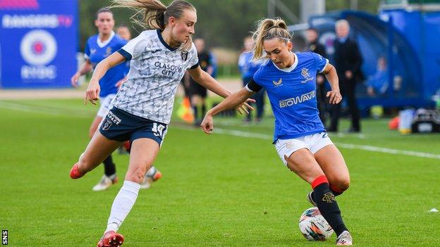 Lauren Davidson and Sam Kerr