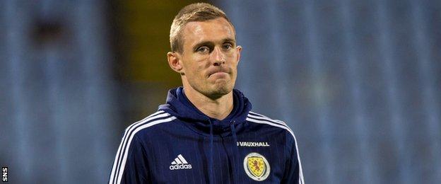 Scotland captain Darren Fletcher had to sit out training with a thigh injury