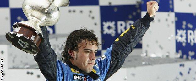 Fernando Alonso celebrates winning the World Championship in 2005