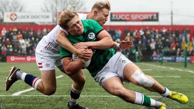 Hugh Gavin scores Ireland's first try