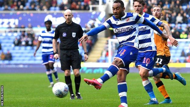 Jordan Obita scores for Reading against Hull