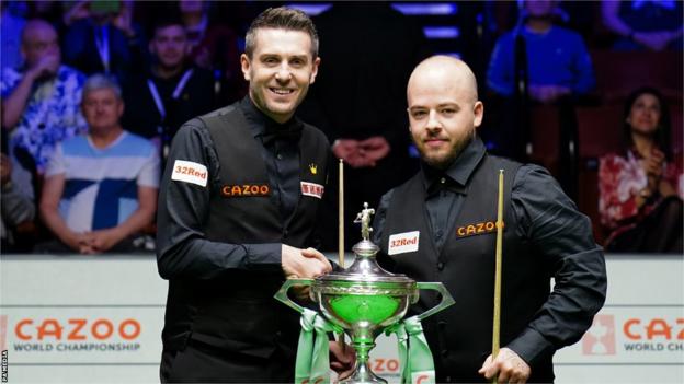 Sheffield, UK. 1st May 2023; The Crucible, Sheffield, England: 2023 Cazoo World  Snooker Championship Final; Luca Brecel in action versus Mark Selby Credit:  Action Plus Sports Images/Alamy Live News Stock Photo - Alamy