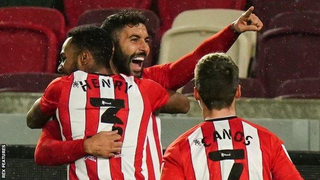 Saman Ghoddos scores for Brentford