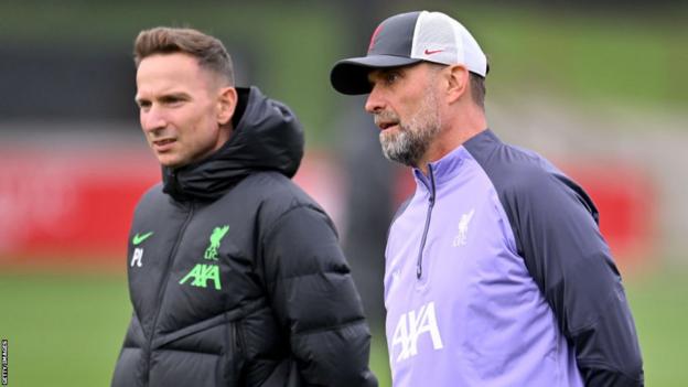 Liverpool manager Jurgen Klopp and assistant manager Pep Ljinders