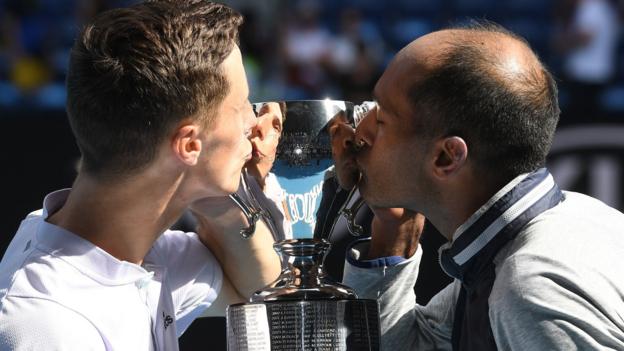 Australian Open: Britain's Joe Salisbury wins first Grand Slam doubles titl thumbnail