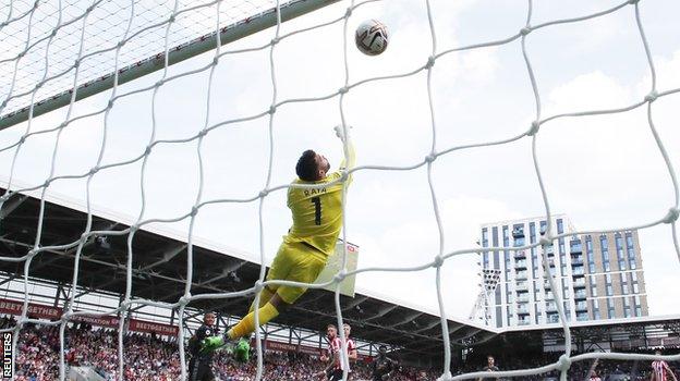 Gabriel Jesus heads home Arsenal's second goal