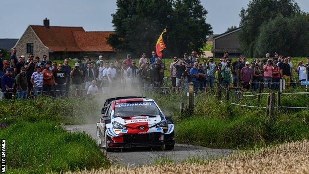 Elfyn Evans: el galés se enfrenta a una ‘dura lucha’ en la carrera por el título del WRC