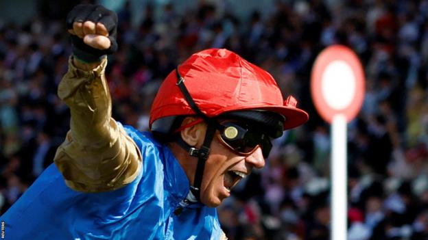 Frankie Dettori punches the air after winning the Gold Cup for the ninth time