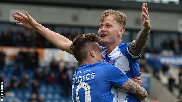 Frankie Kent: Peterborough pay undisclosed fee for Colchester defender -  BBC Sport