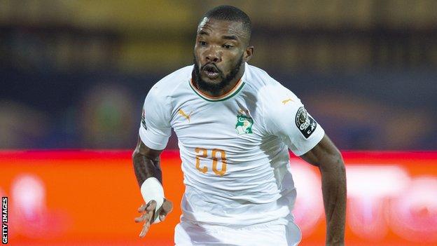 Serey Die in action for Ivory Coast